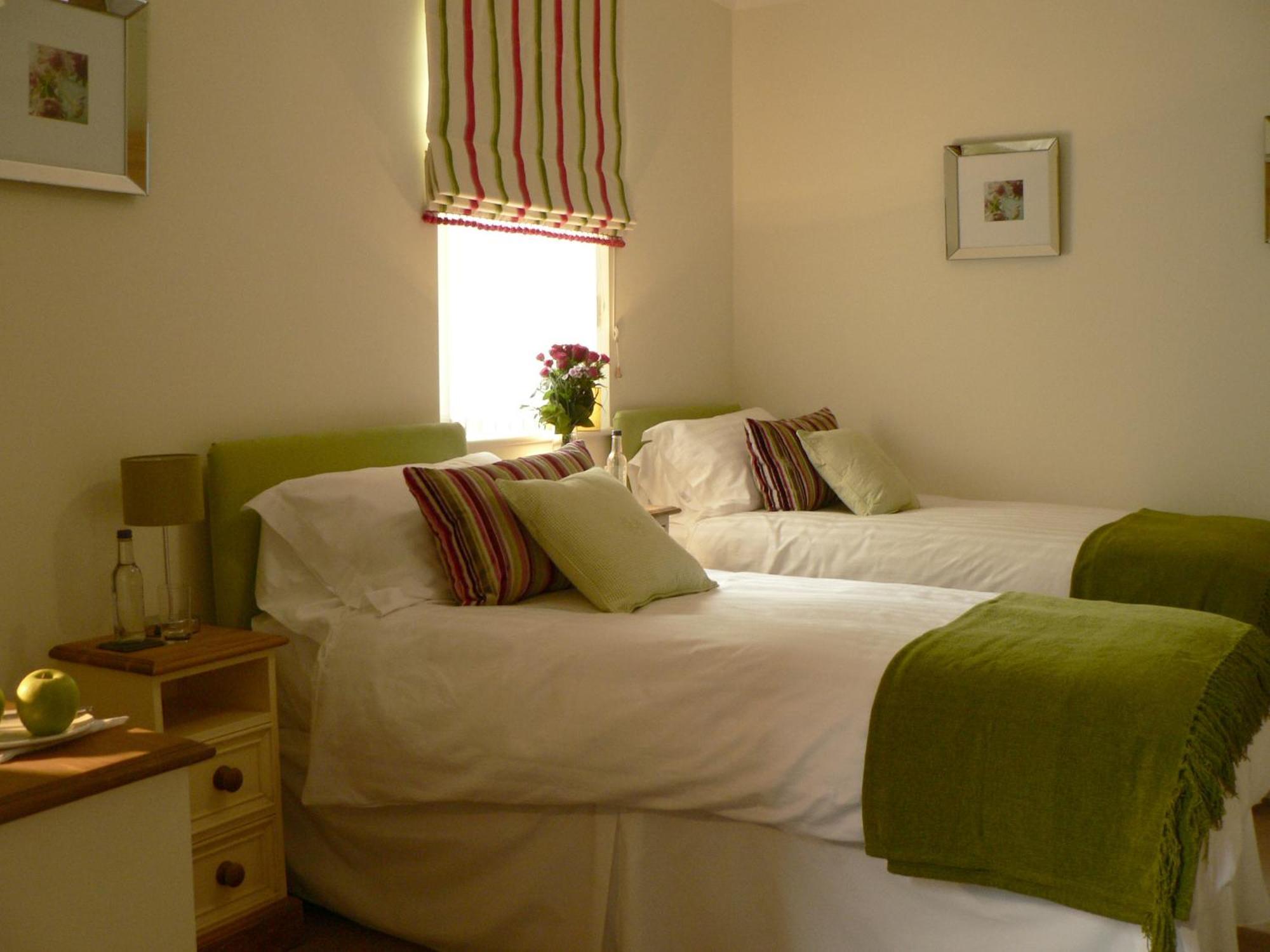 פנרית' Ashberry Guest House מראה חיצוני תמונה