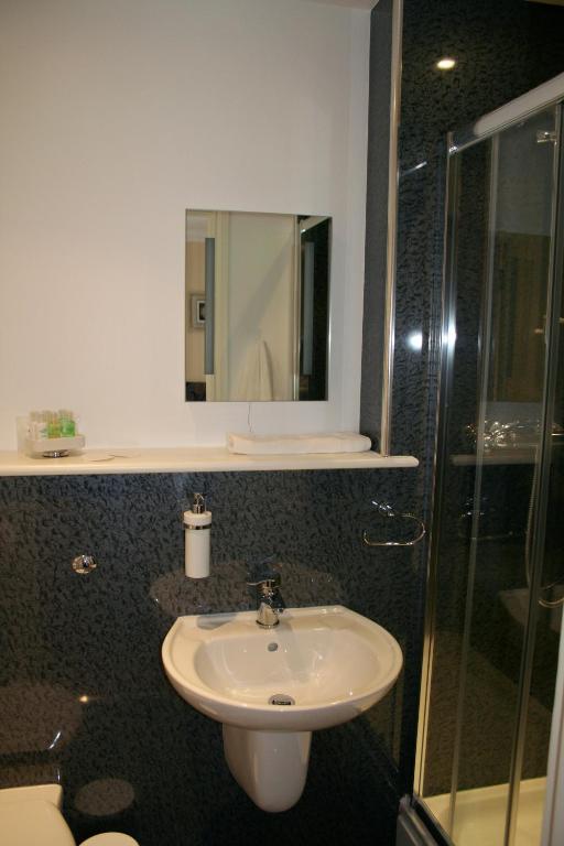 פנרית' Ashberry Guest House חדר תמונה